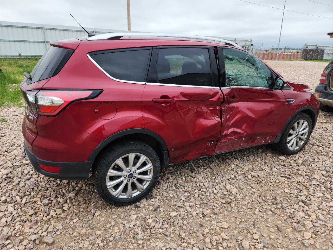 2017 Ford Escape Titanium - Фото 3