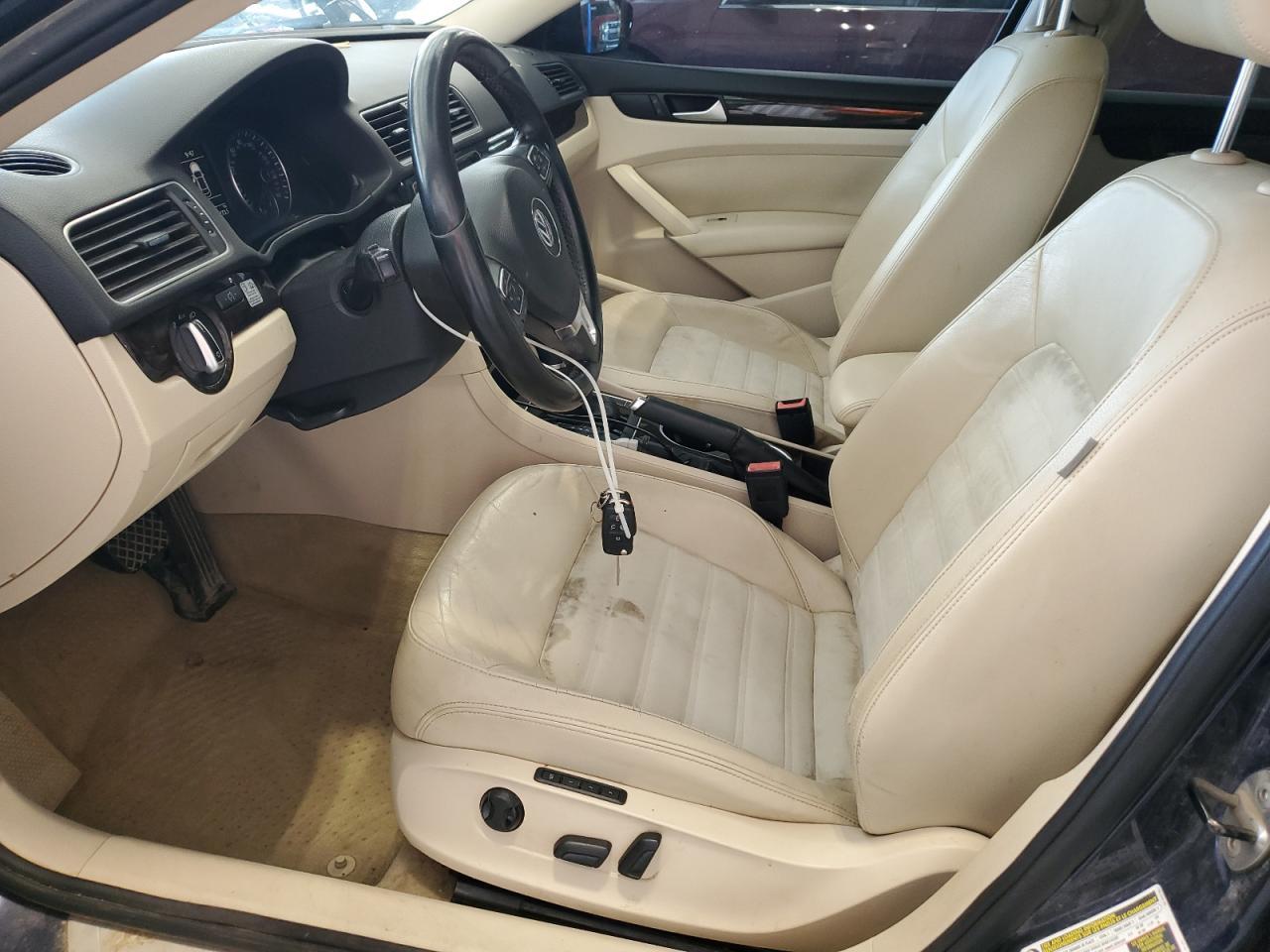 2014 Volkswagen Passat Sel - Фото 7