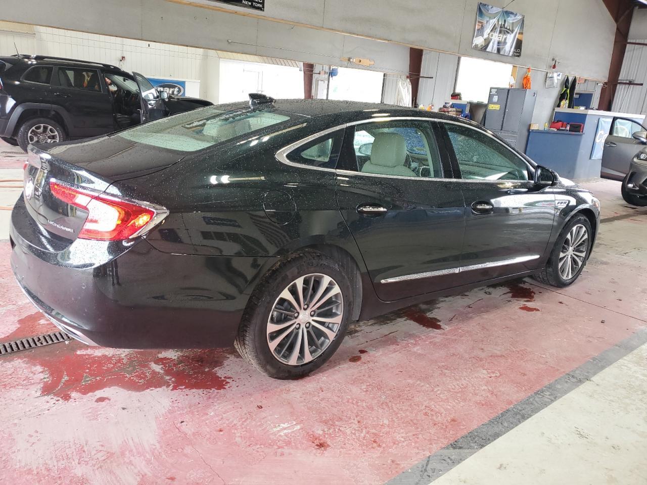 2017 Buick Lacrosse Preferred Preferred - Image 3