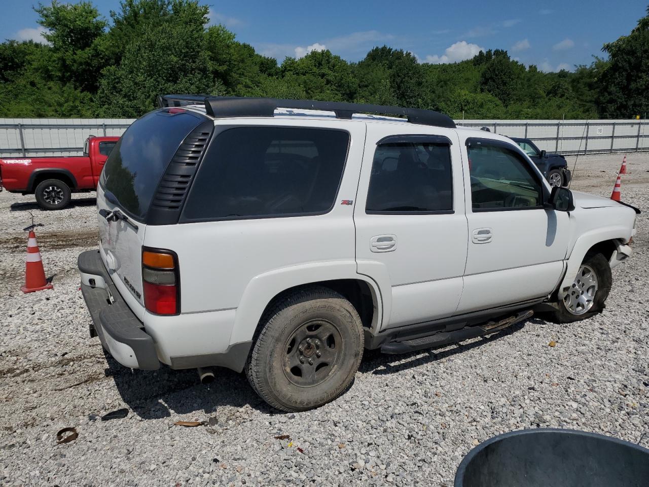2005 Chevrolet Tahoe K1500 - Image 3