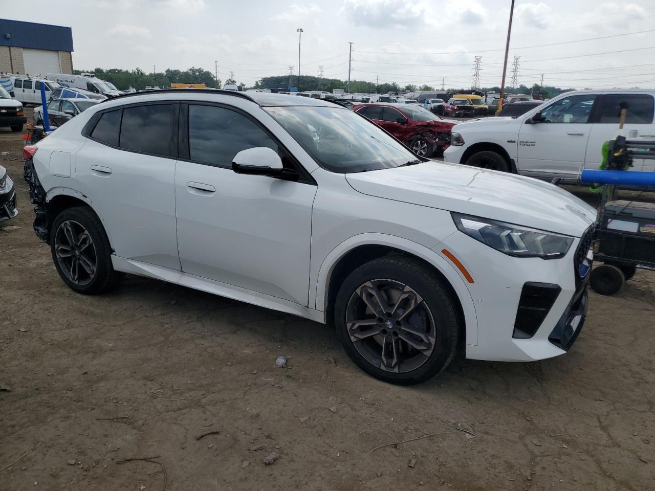 2025 BMW X2 xDrive28I - Image 4
