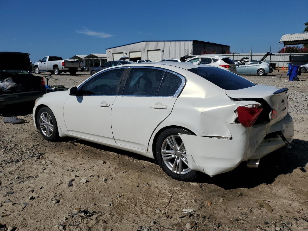 2010 Infiniti G37 Base - Фото 2