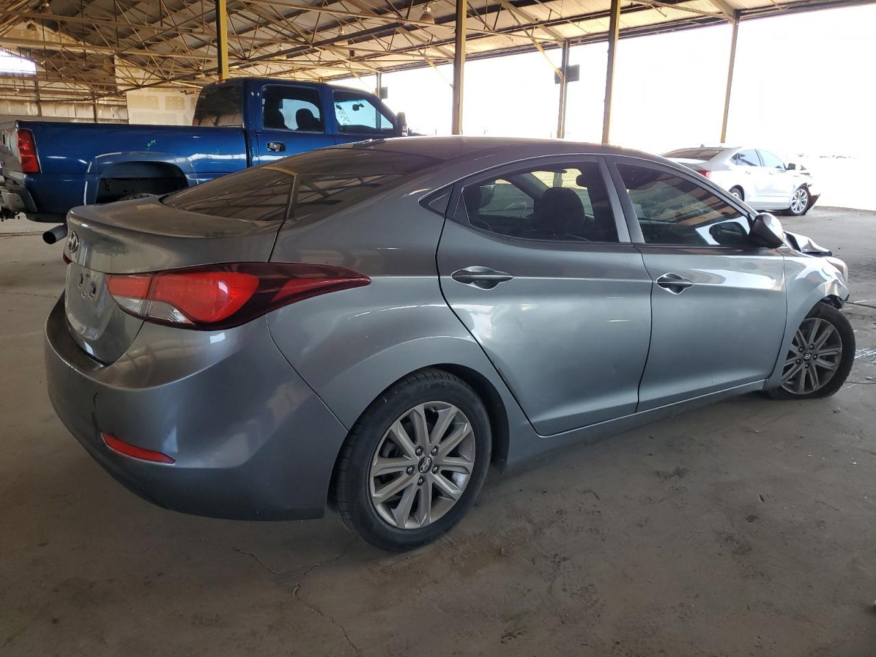 2016 Hyundai Elantra Se - Фото 3