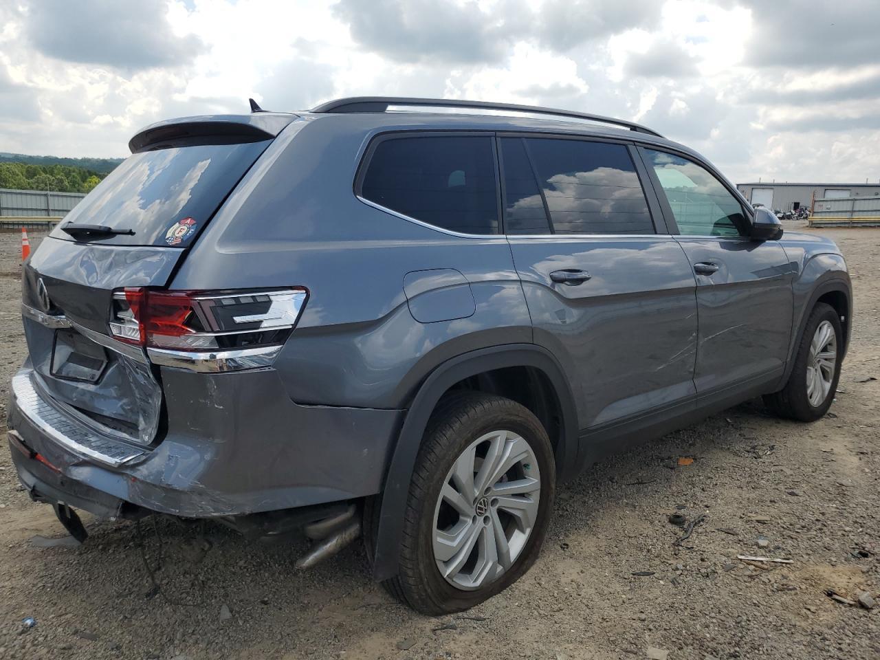 2023 Volkswagen Atlas Se - Image 3