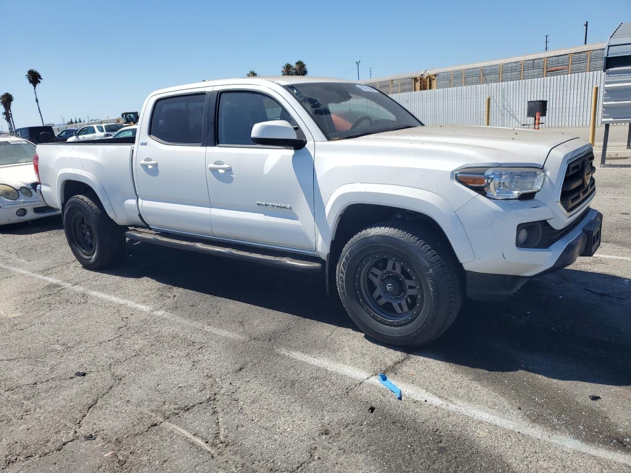 2019 Toyota Tacoma Double Cab - Фото 4