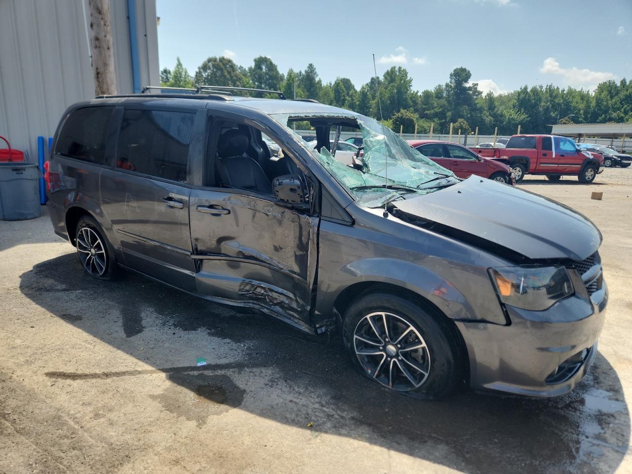 2016 Dodge Grand Caravan R/T - Фото 4