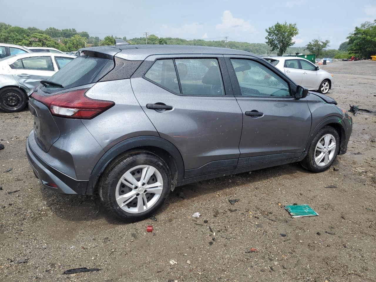 2021 Nissan Kicks S - Фото 3
