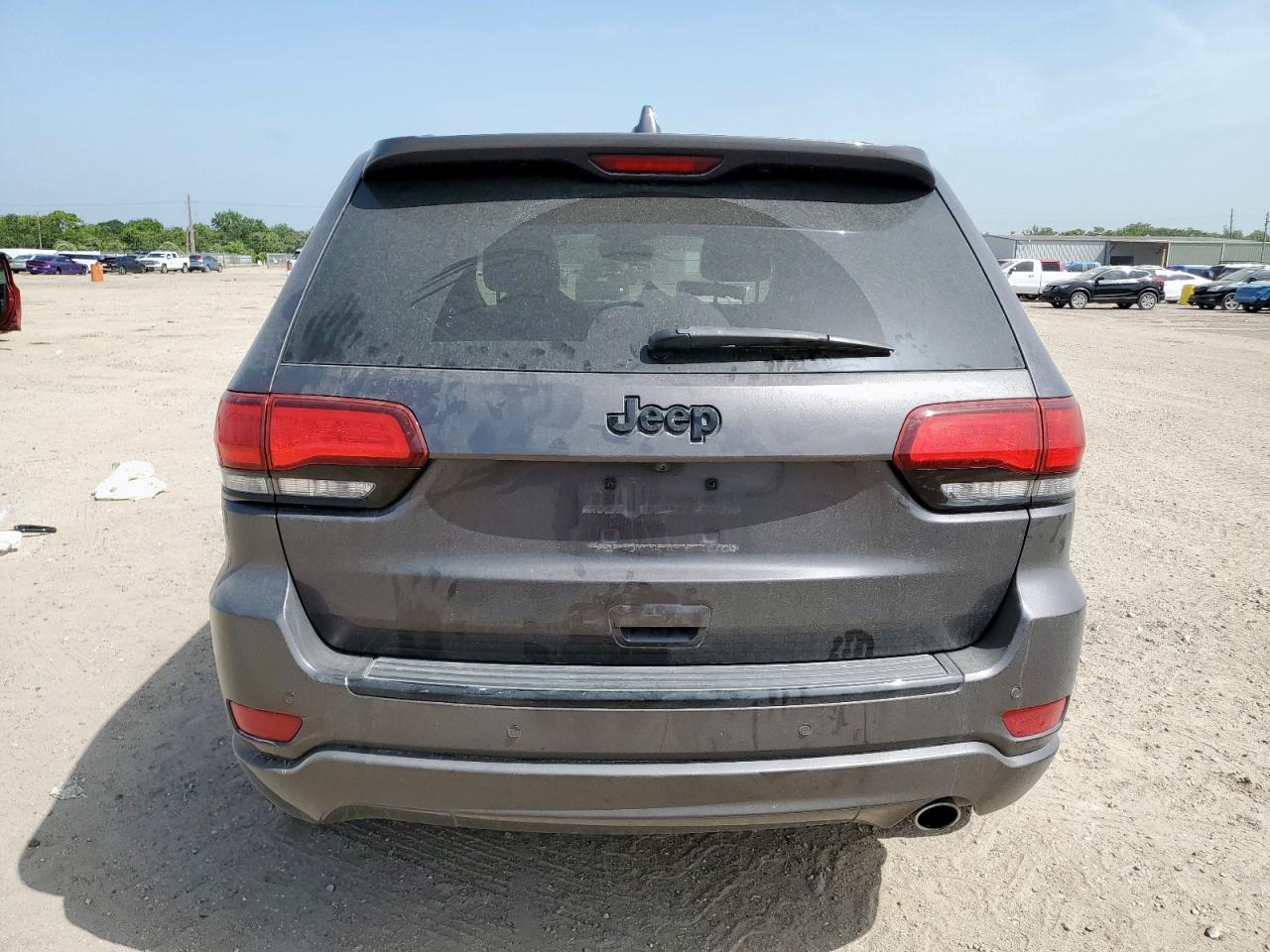 2018 Jeep Grand Cherokee Laredo - Image 6