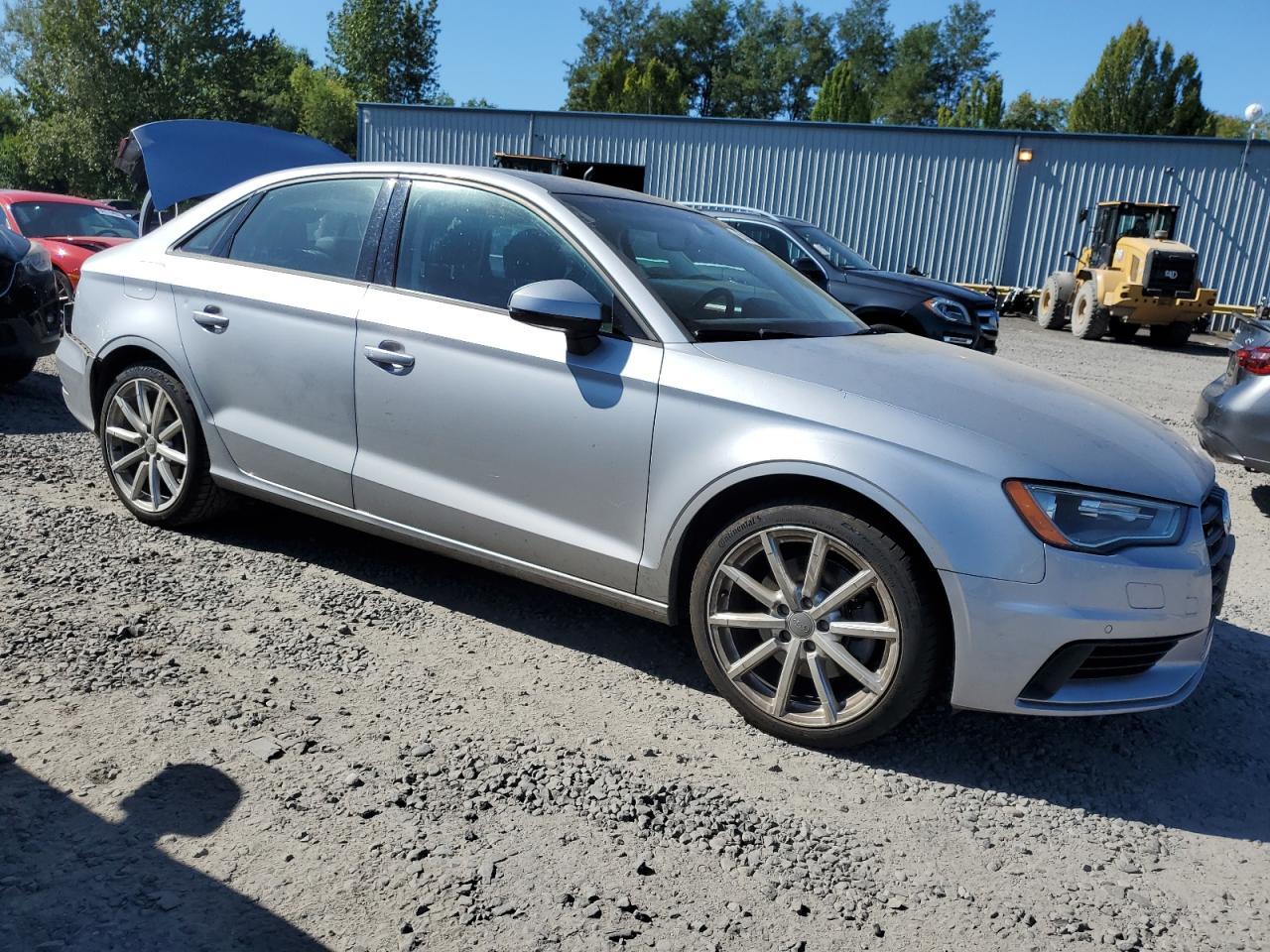 2016 Audi A3 Premium - Фото 4