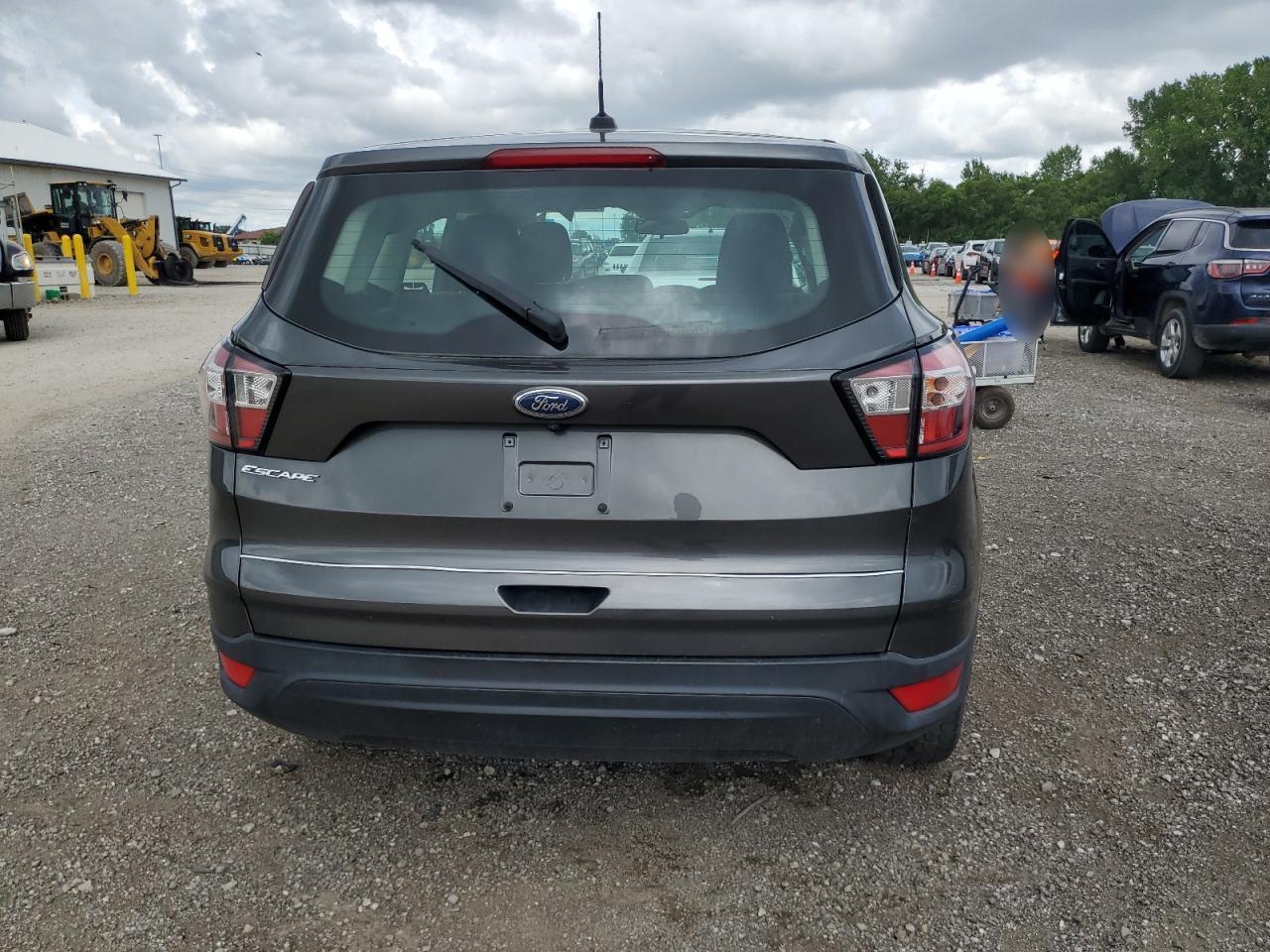 2018 Ford Escape S - Фото 6