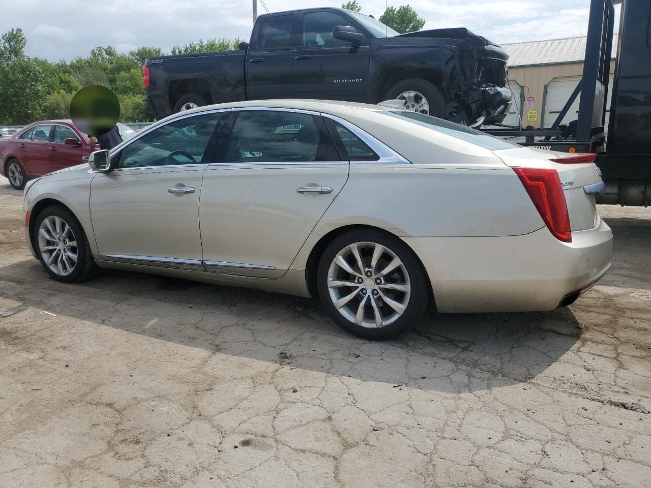 2016 Cadillac Xts Luxury Collection - Image 2