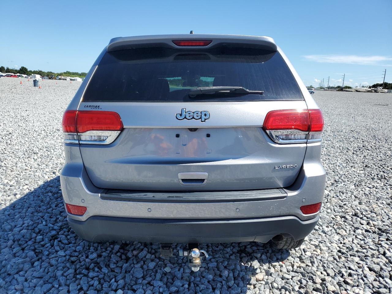 2018 Jeep Grand Cherokee Laredo - Image 6