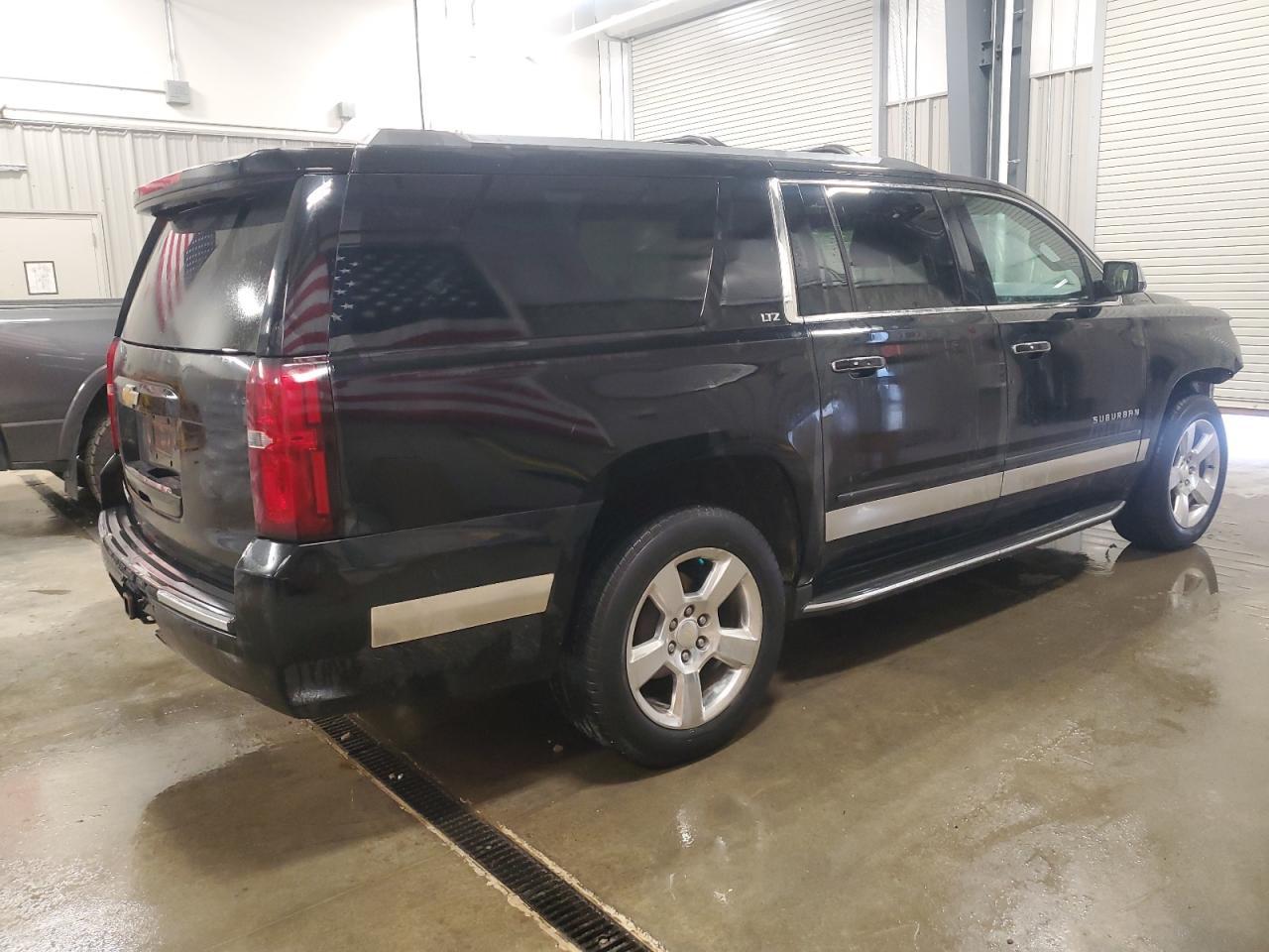 2016 Chevrolet Suburban K1500 Ltz - Фото 3