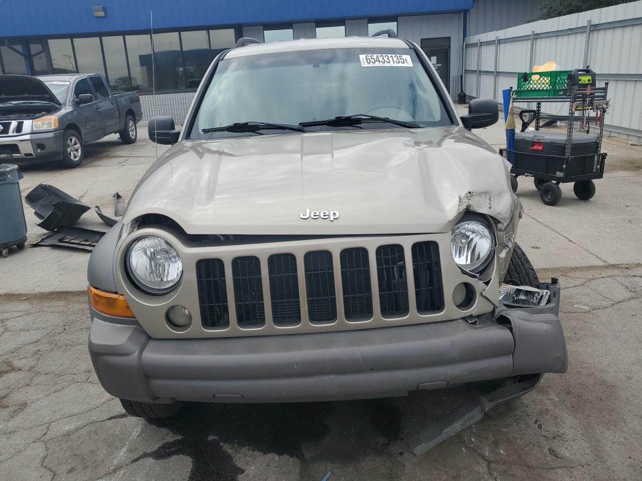 2007 Jeep Liberty Sport - Image 5