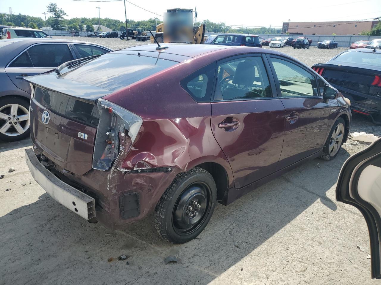 2013 Toyota Prius - Фото 3