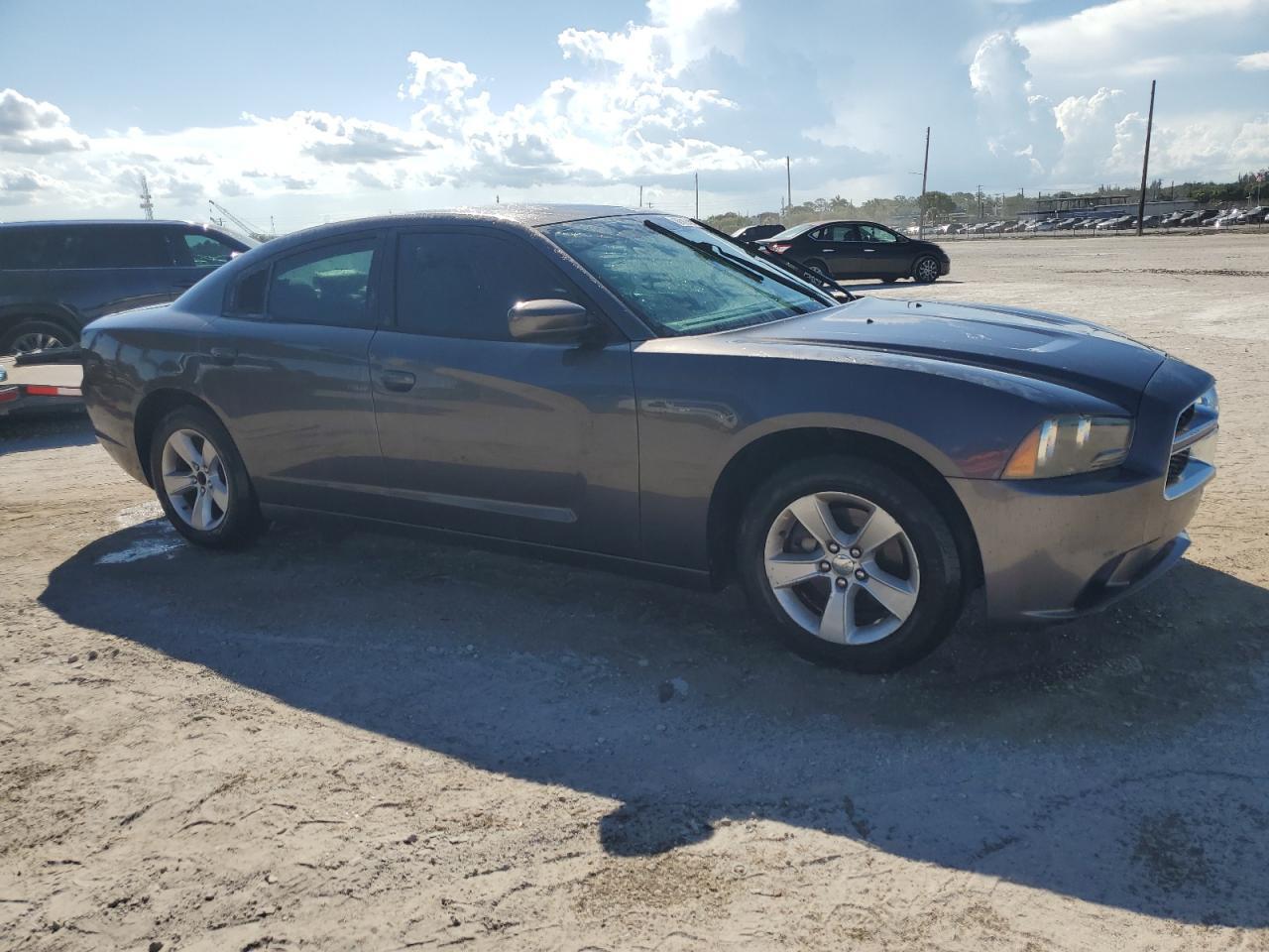 2014 Dodge Charger Se - Фото 4