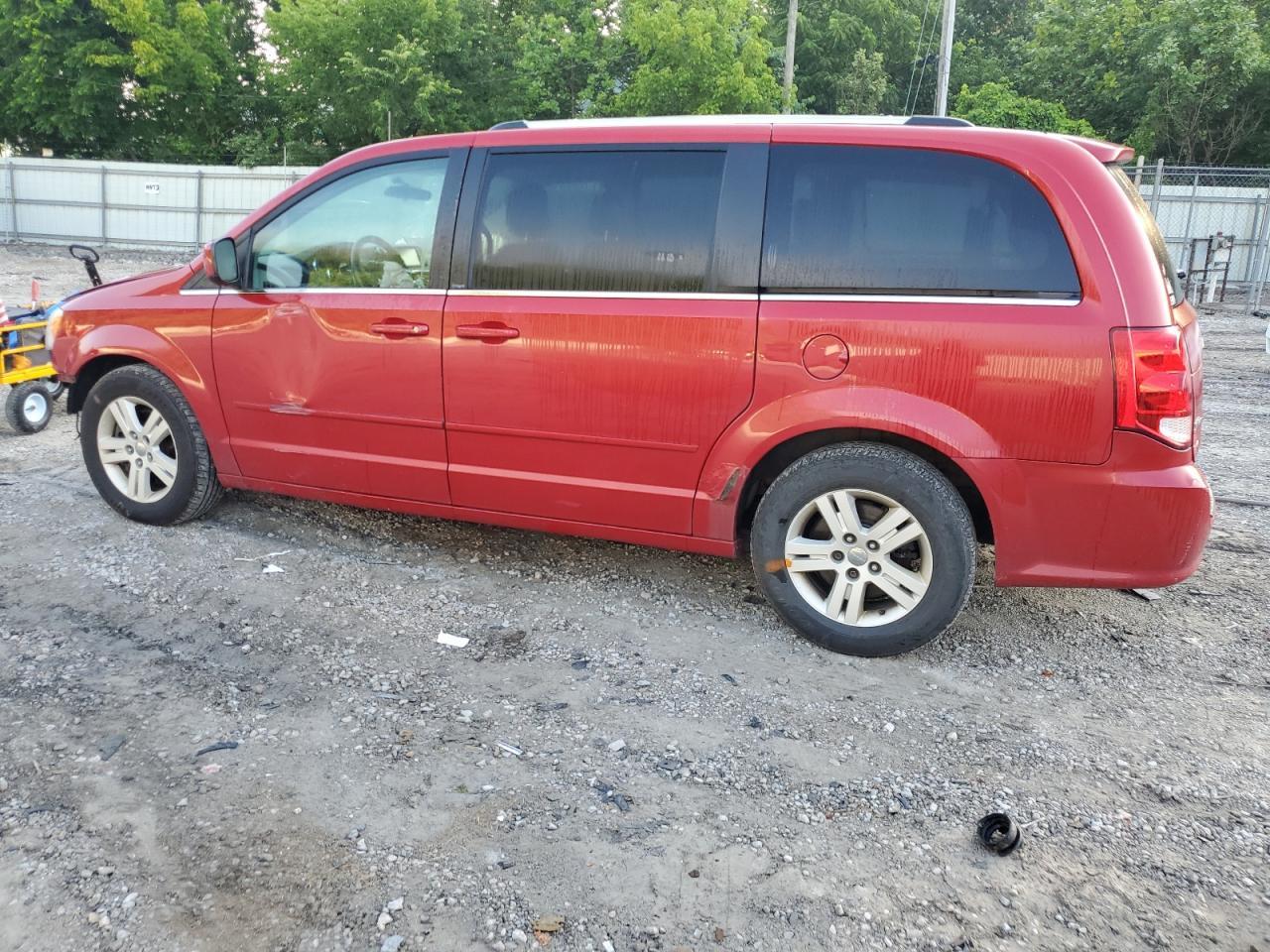 2013 Dodge Grand Caravan Crew - Image 2