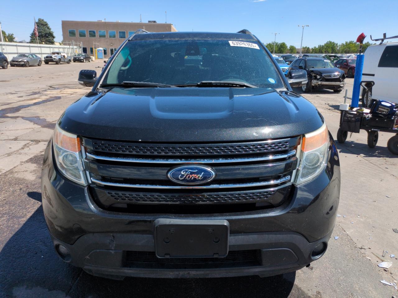 2015 Ford Explorer Limited - Image 5