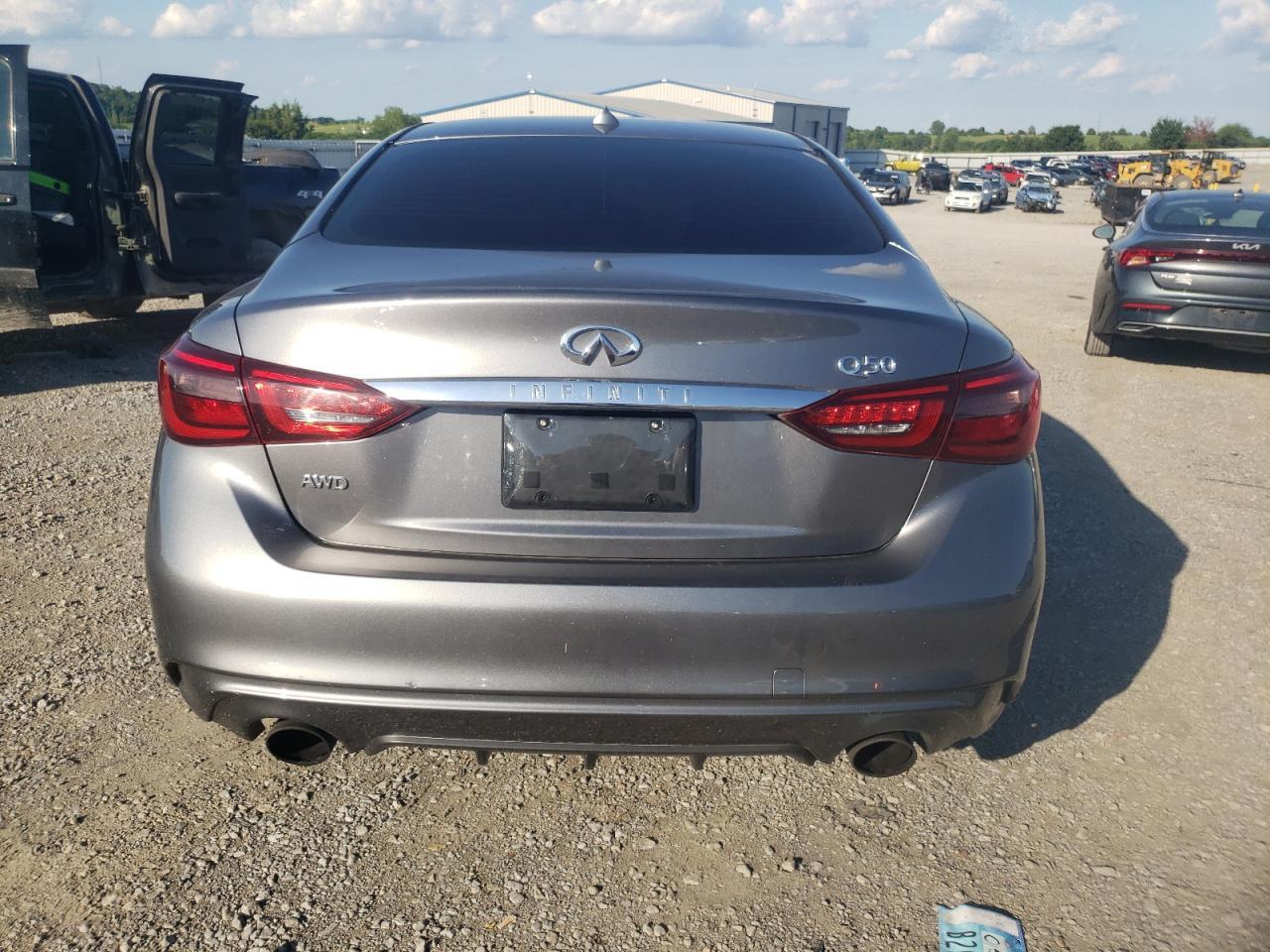 2018 Infiniti Q50 Luxe - Image 6