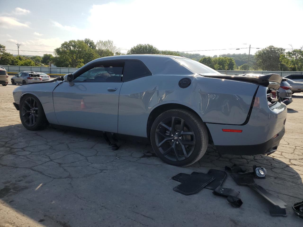 2022 Dodge Challenger Gt - Image 2