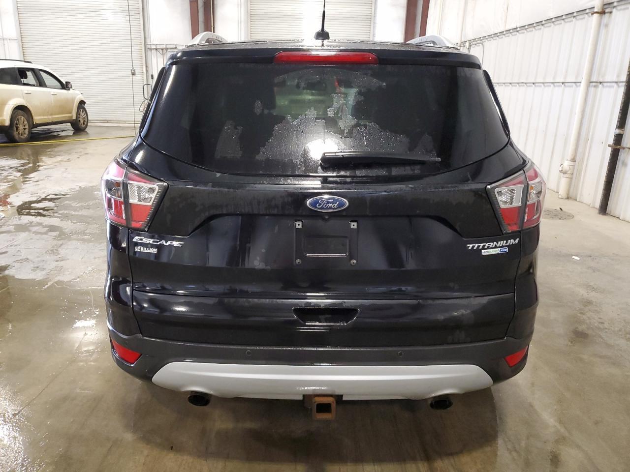 2017 Ford Escape Titanium - Image 6