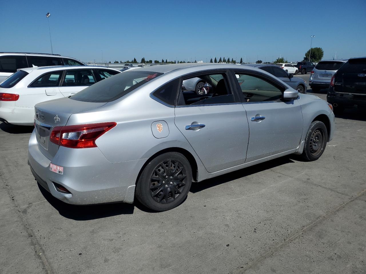 2019 Nissan Sentra S - Image 3