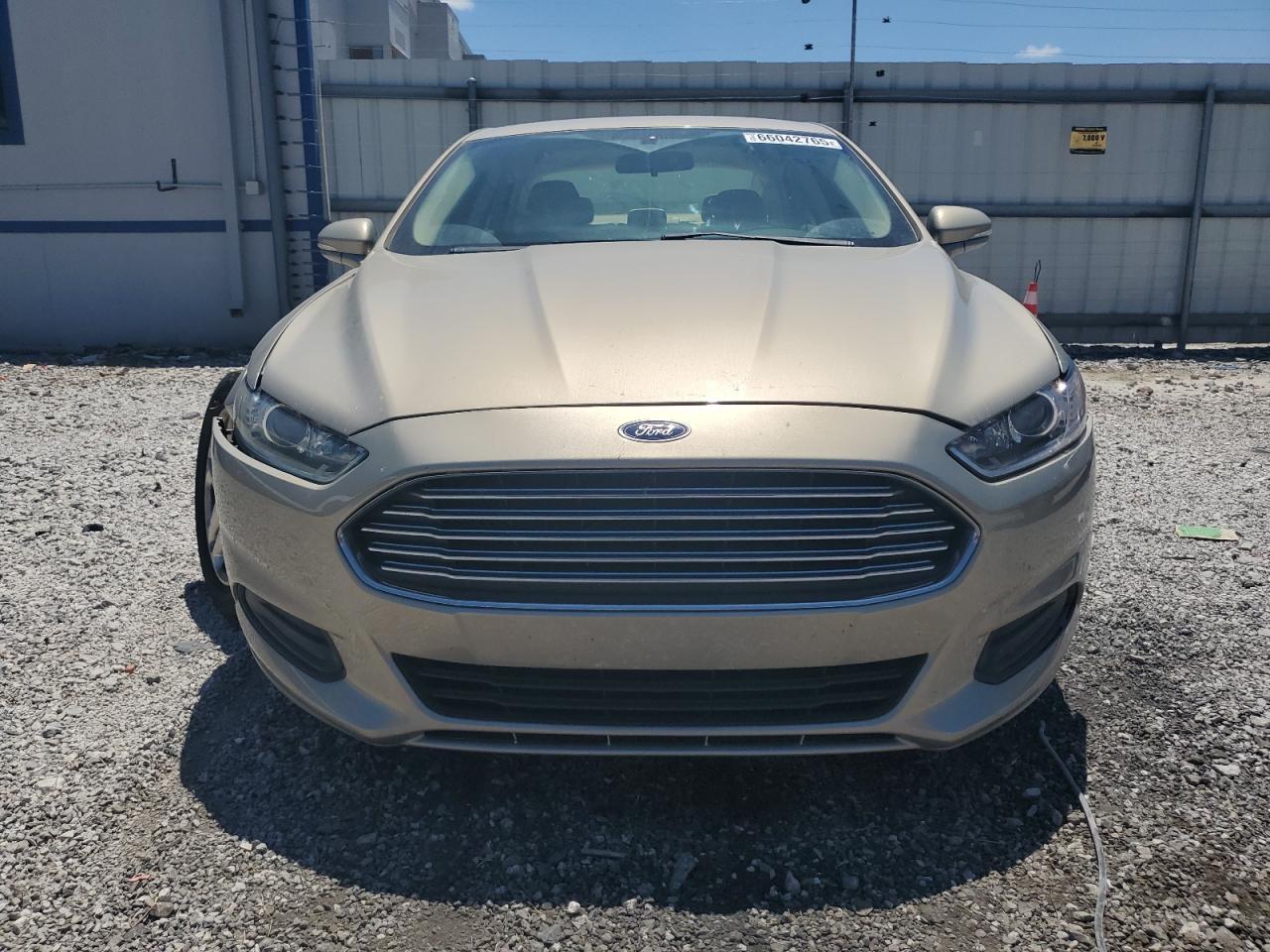 2015 Ford Fusion Se - Фото 5