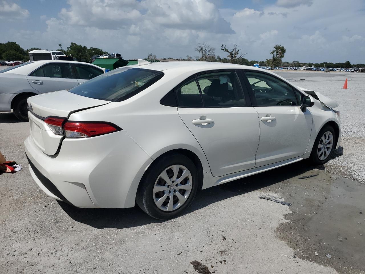 2020 Toyota Corolla Le - Image 3