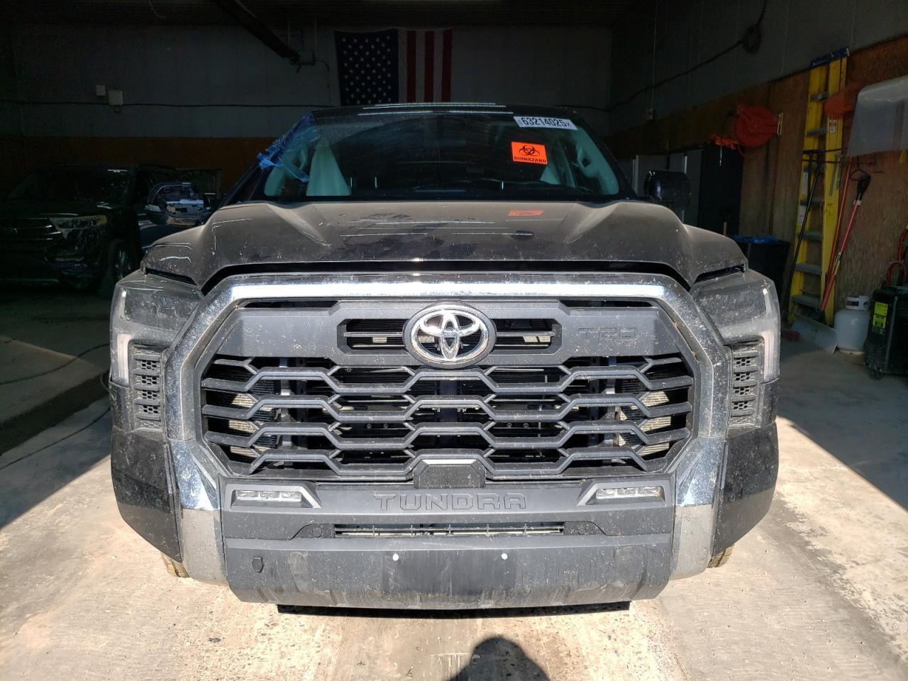 2024 Toyota Tundra Crewmax Sr - Фото 5