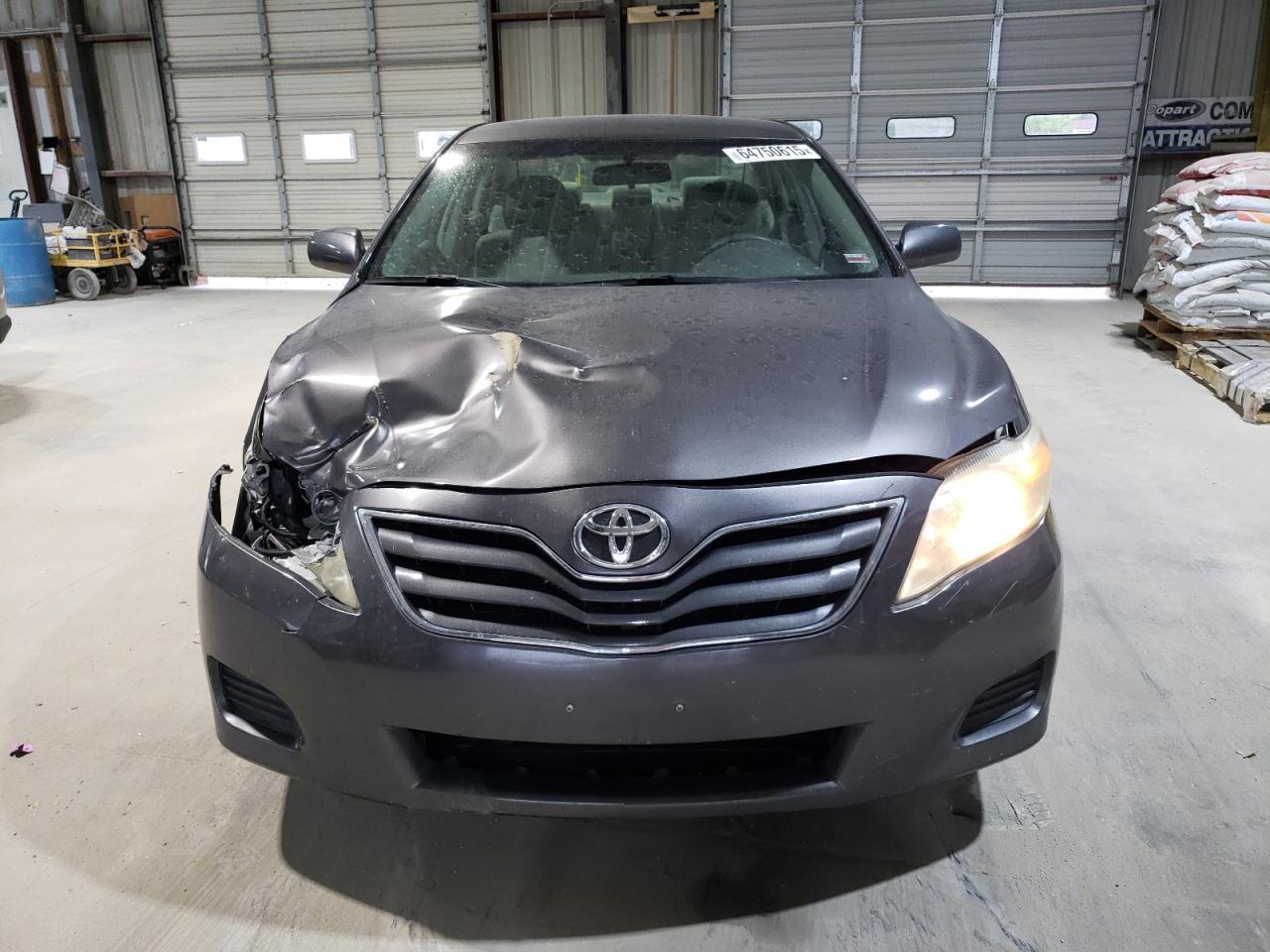 2011 Toyota Camry Base - Image 5