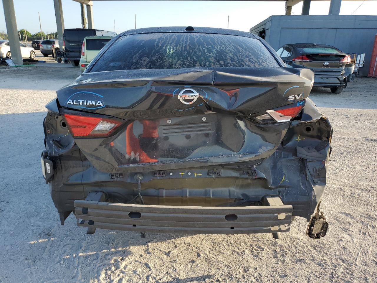 2021 Nissan Altima Sv - Image 6