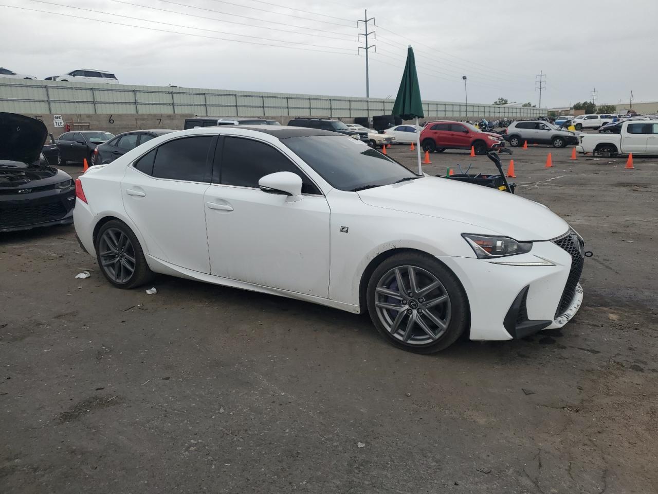 2017 Lexus Is 350 - Фото 4
