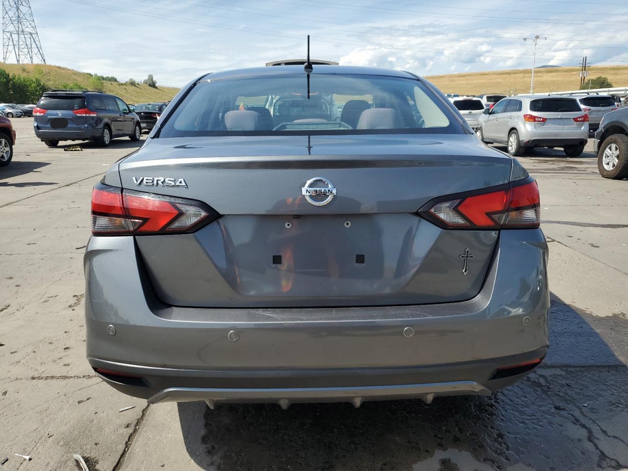 2021 Nissan Versa S - Фото 6
