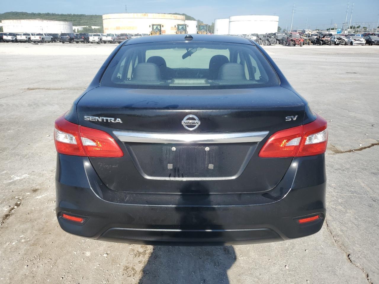 2017 Nissan Sentra S - Фото 6