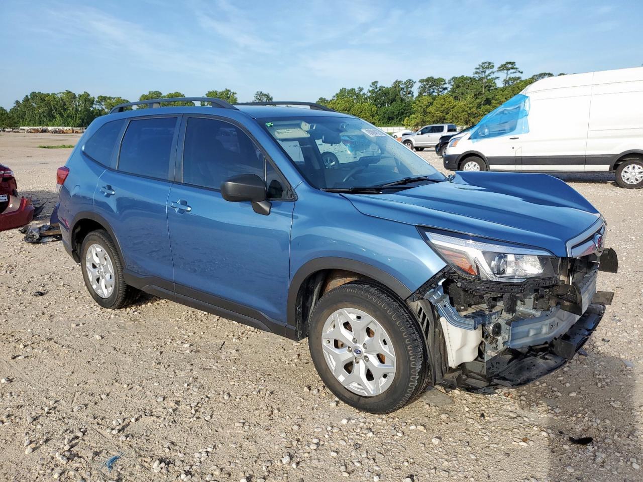 2020 Subaru Forester - Фото 4