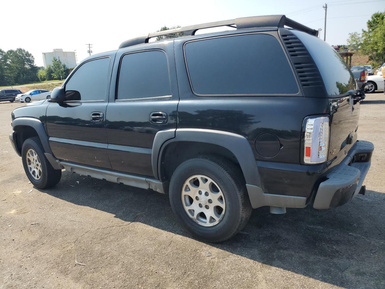 2003 Chevrolet Tahoe K1500 - Image 2