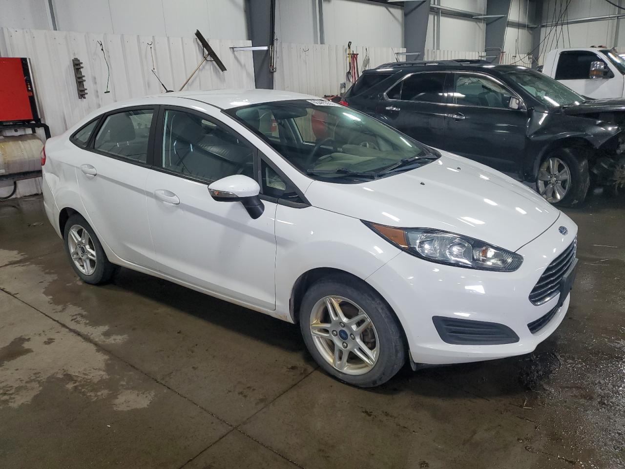 2019 Ford Fiesta Se - Image 4