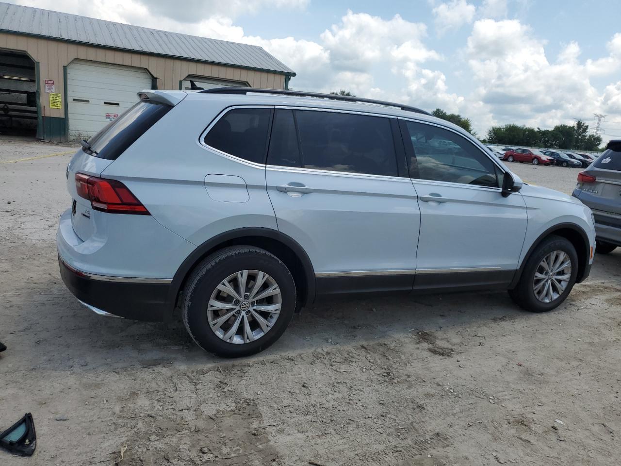 2018 Volkswagen Tiguan Se - Фото 3