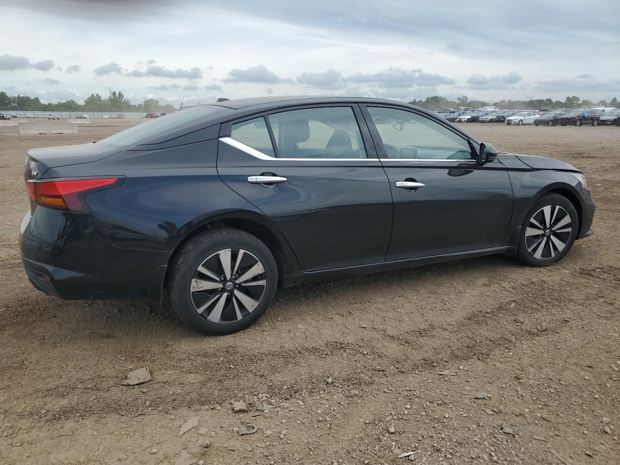 2019 Nissan Altima Sv - Image 3