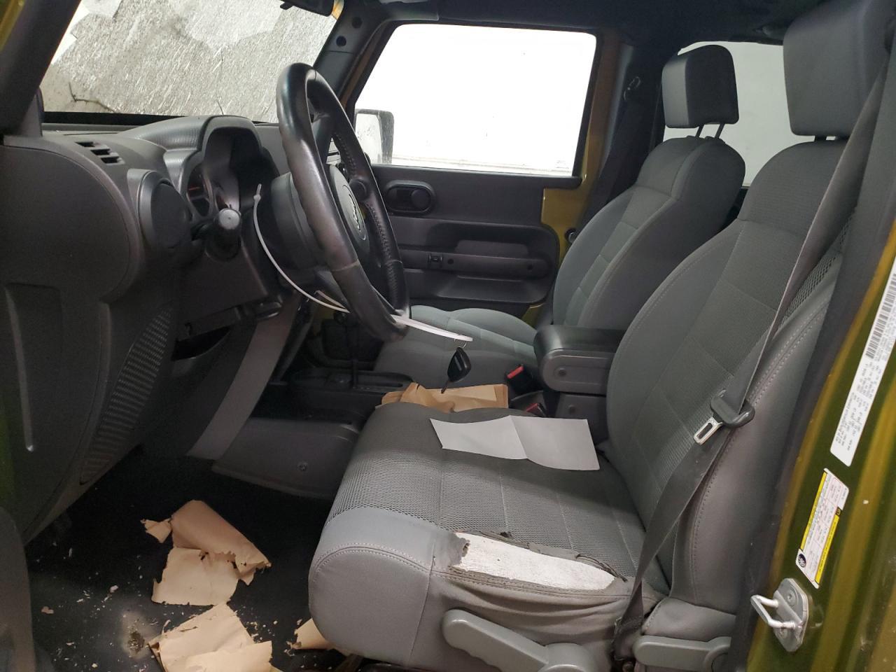 2007 Jeep Wrangler Sahara - Image 7