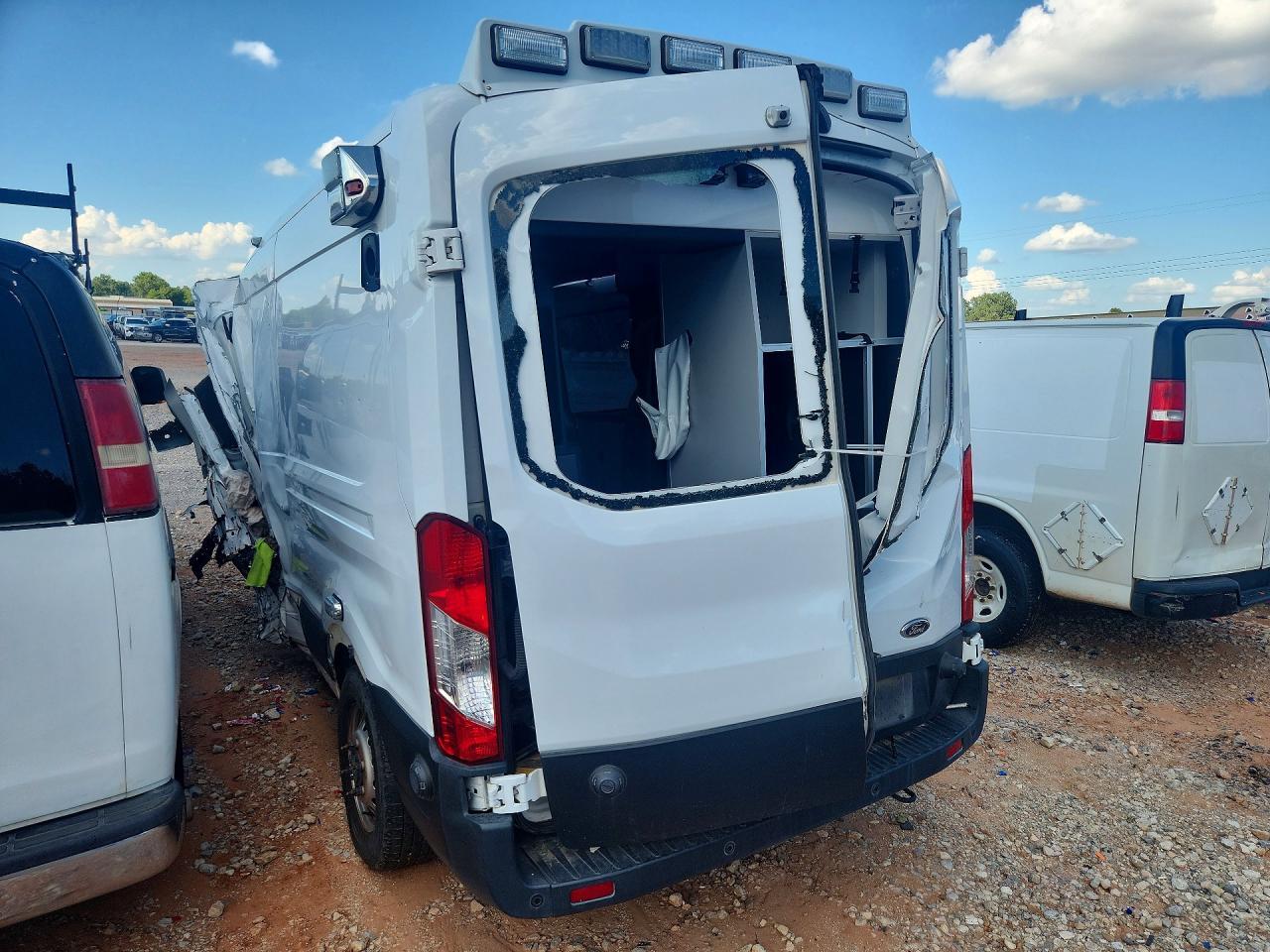2022 Ford Transit T- - Ambulance - Фото 2