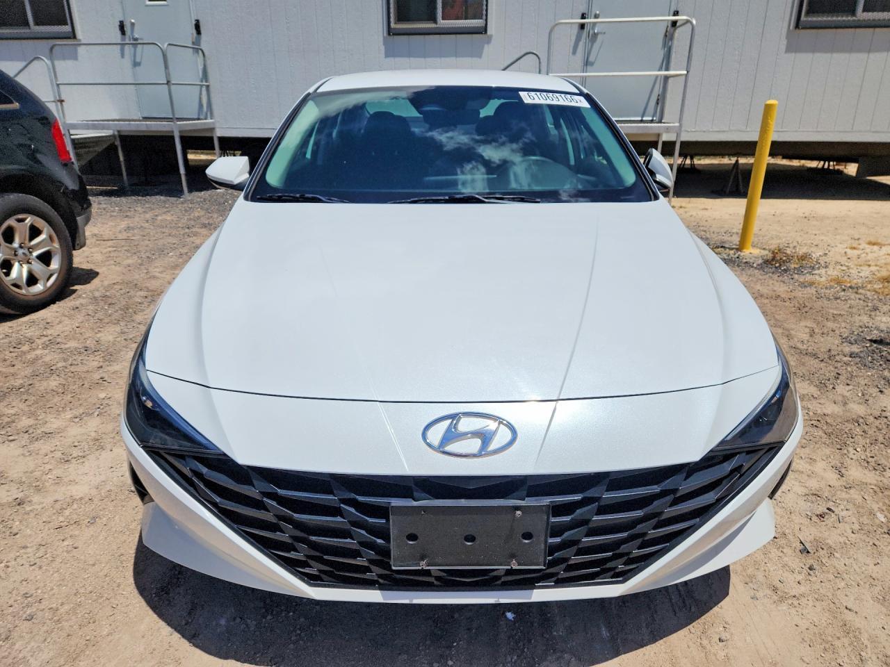 2021 Hyundai Elantra Se - Фото 5
