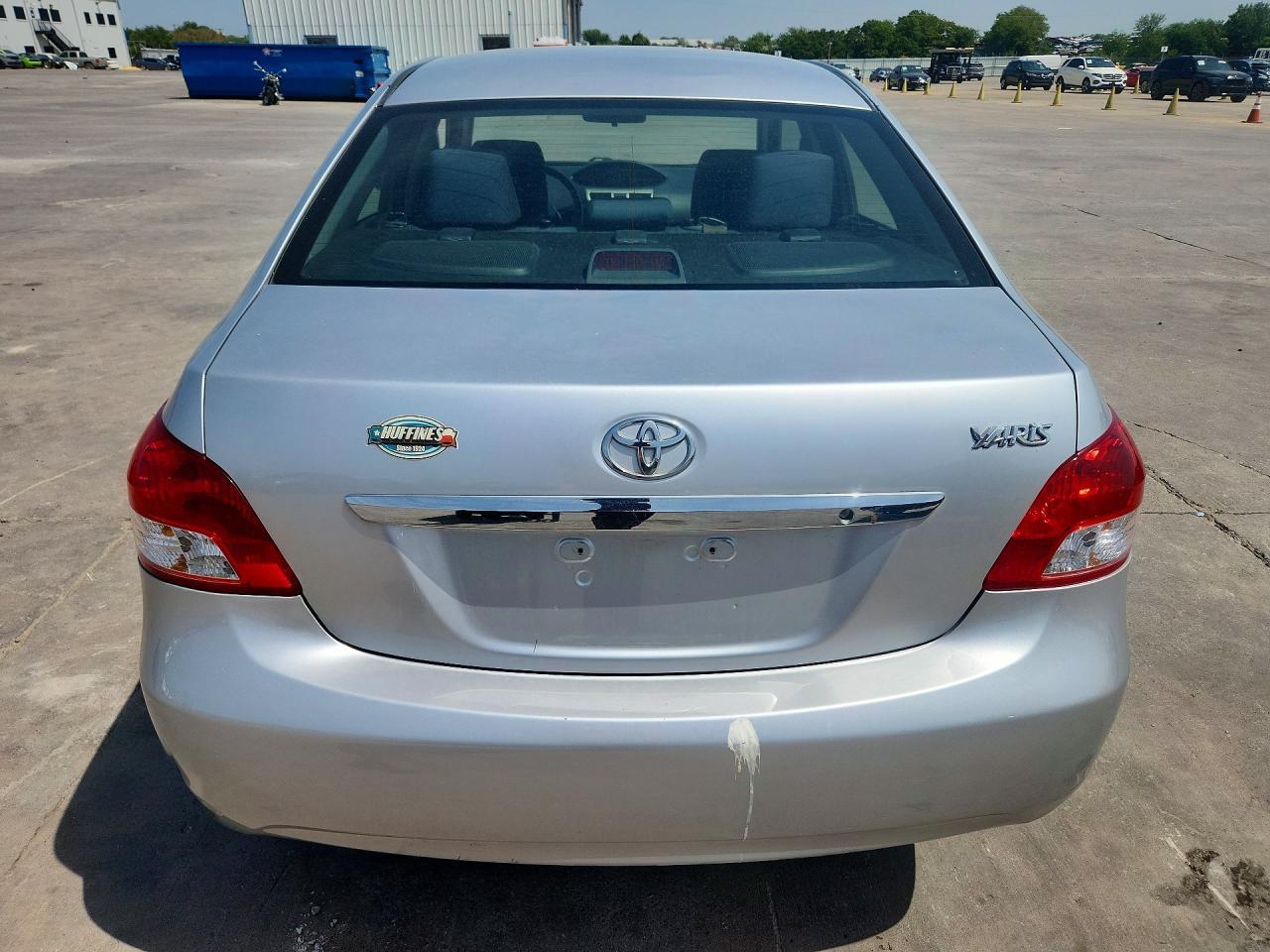 2012 Toyota Yaris - Image 6