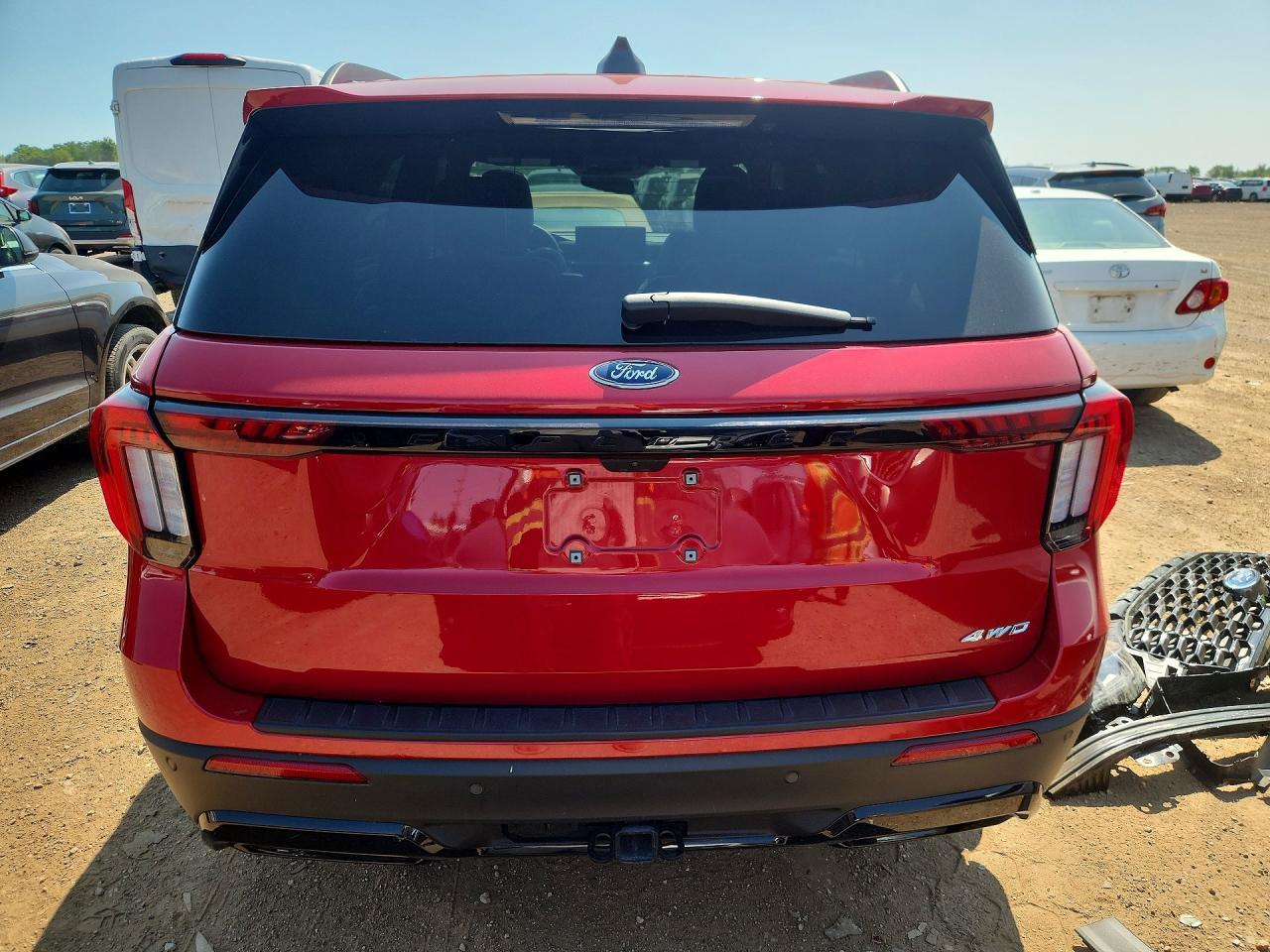 2026 Ford Explorer St-Line - Image 6