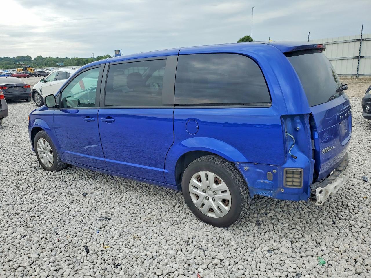2018 Dodge Grand Caravan Se - Фото 2