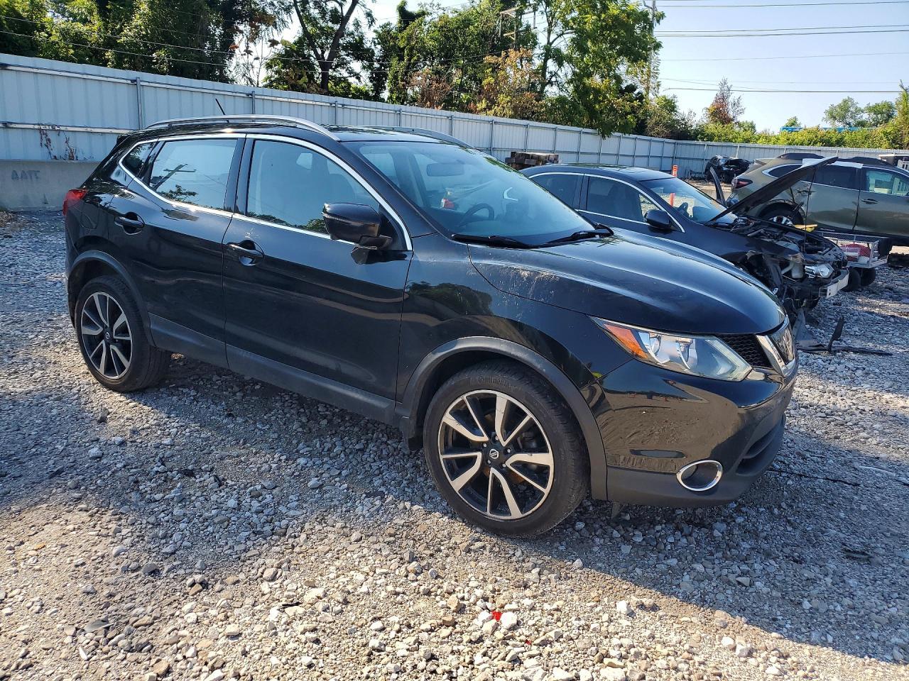 2018 Nissan Rogue Sport Sl - Image 4