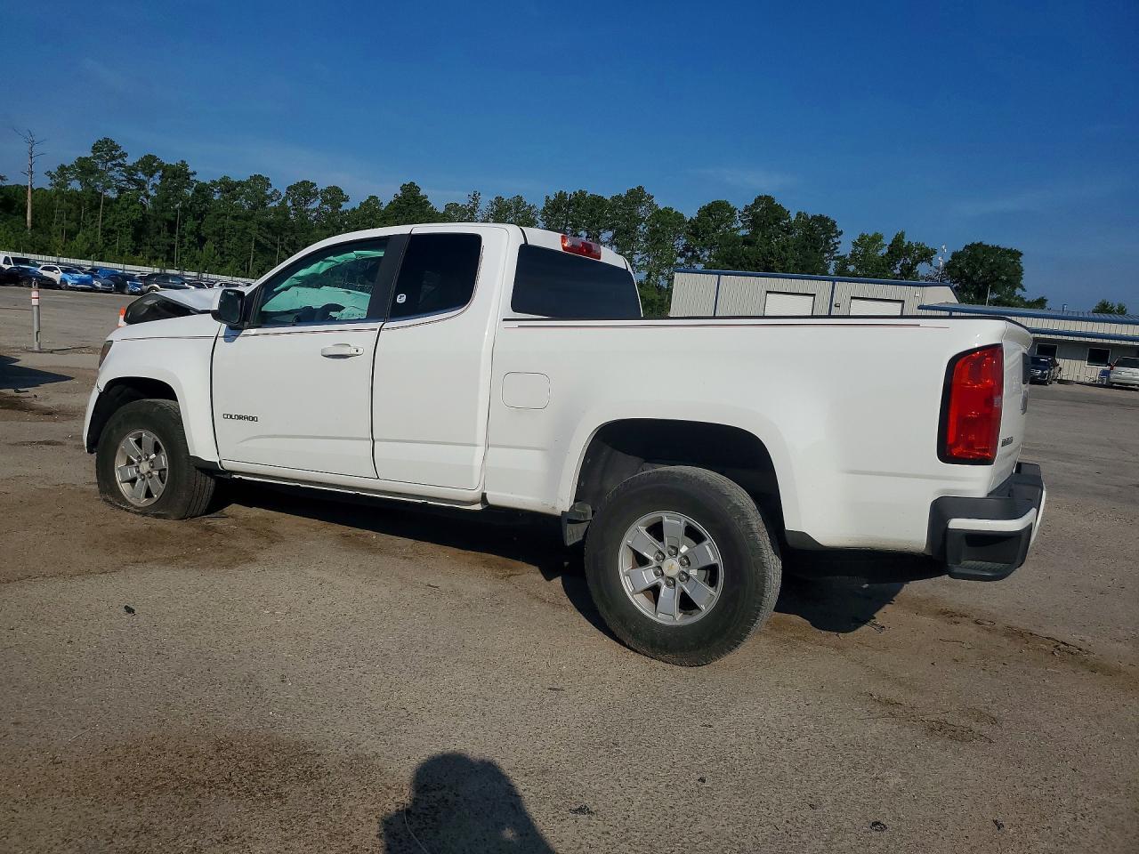 2016 Chevrolet Colorado - Image 2