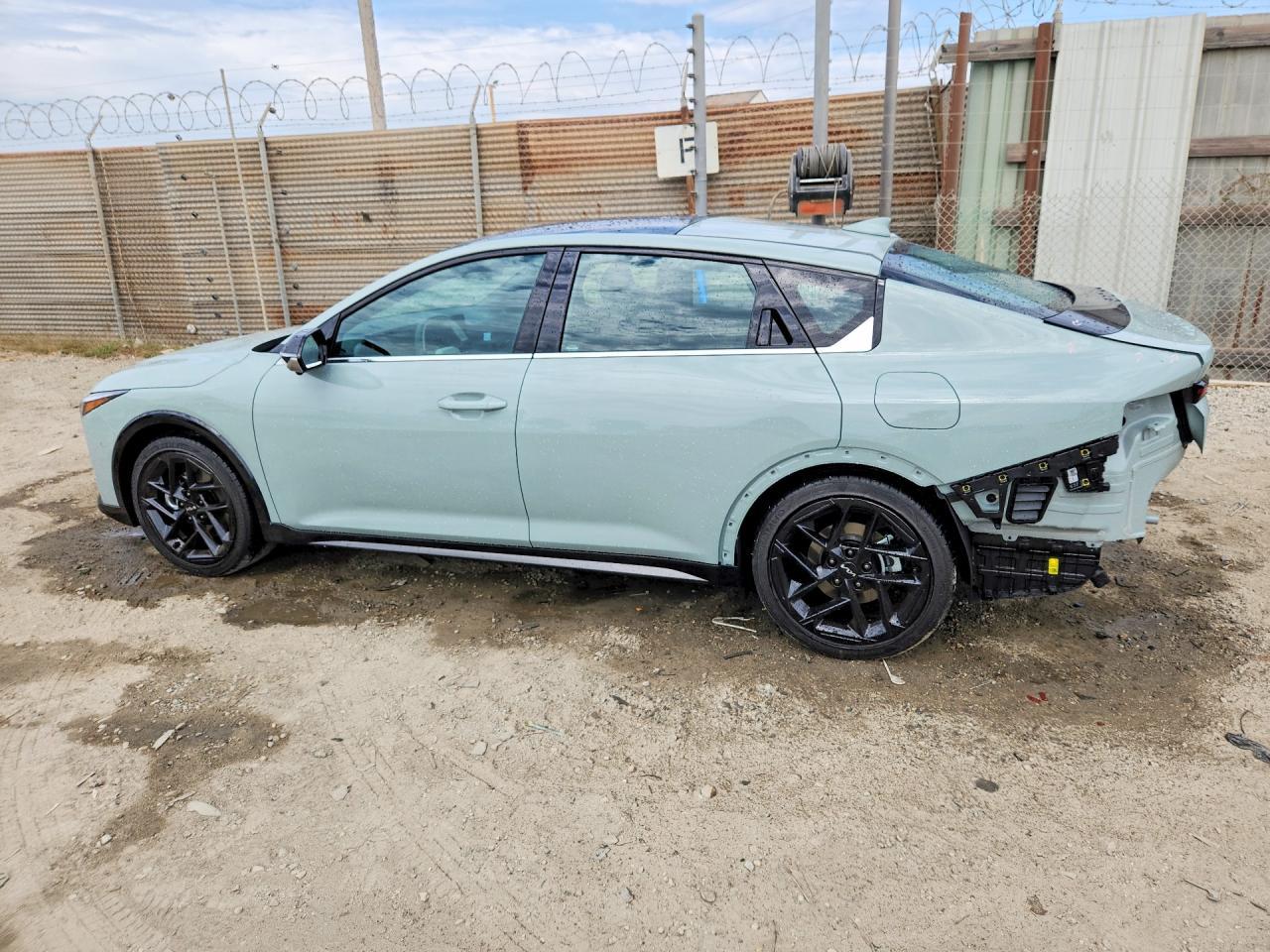 2026 Kia K4 Gt-Line Turbo - Image 2