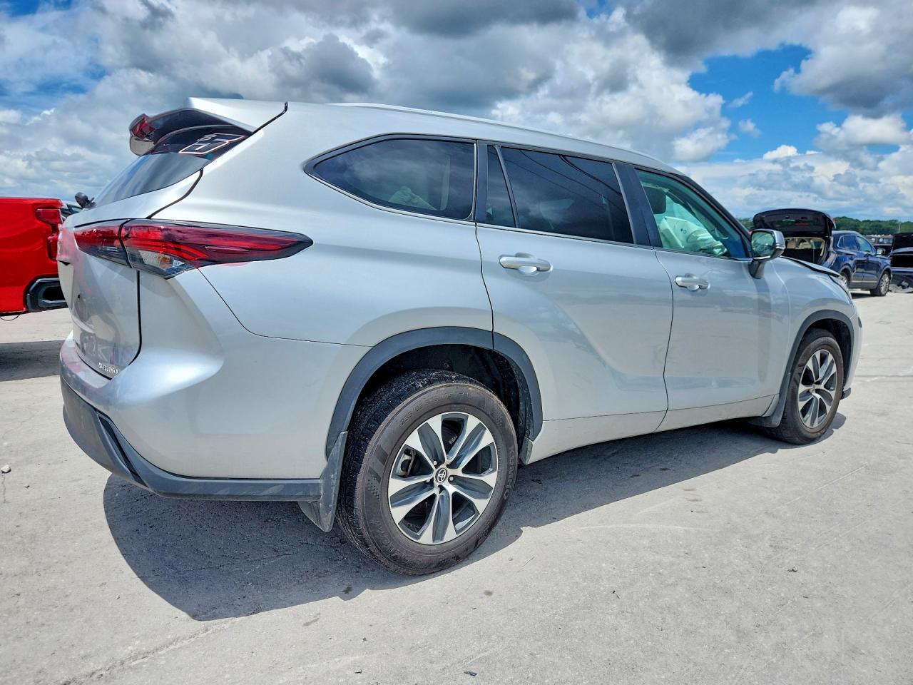 2024 Toyota Highlander Xle - Фото 3
