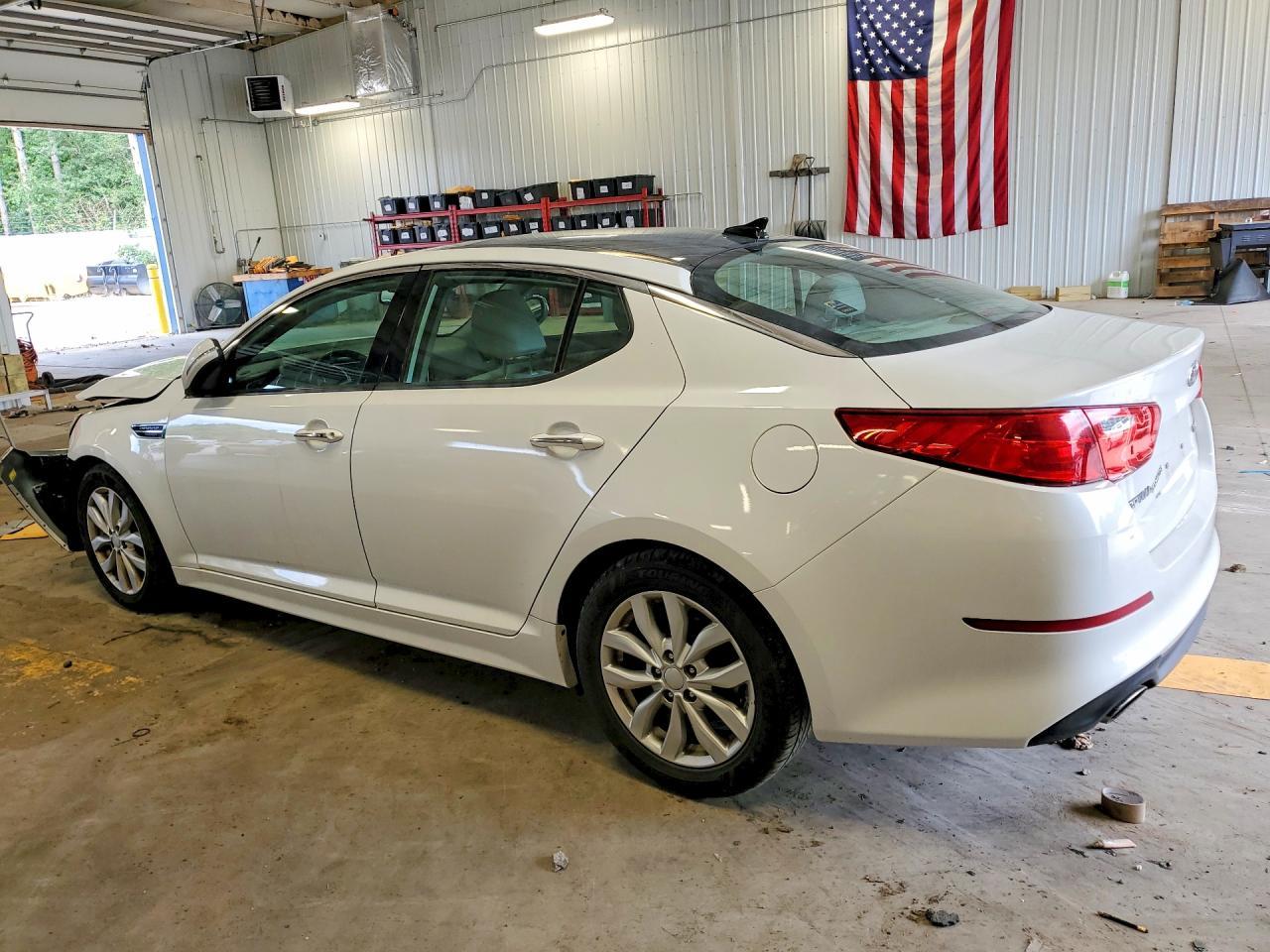 2014 Kia Optima Ex - Image 2